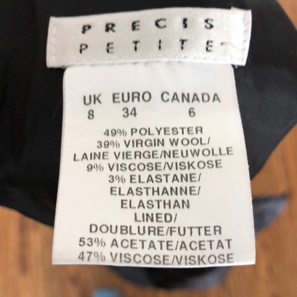 Précis petite long black mermaid style dress - Picture 6 of 6